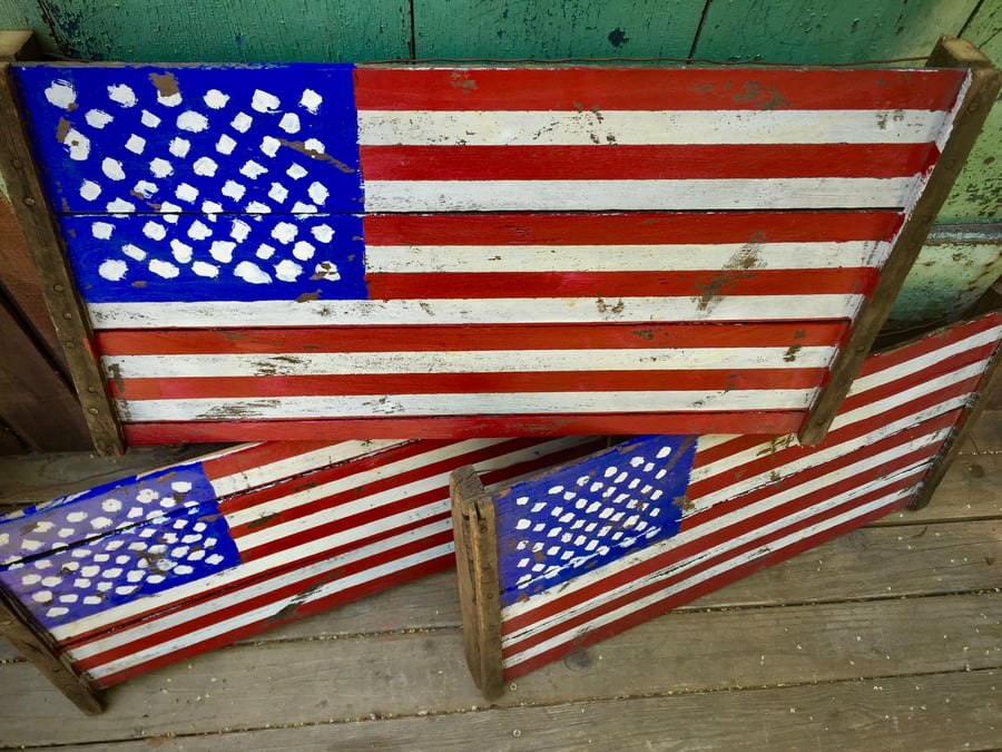 Image of Rustic American flag /old fruit crates