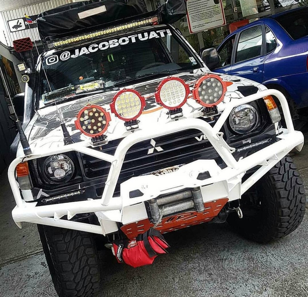 Pajero off road accessories sales
