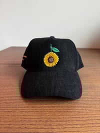 Image 1 of Sunflower (Black)
