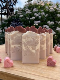 Image 4 of CREAMY CACAO LOVE.  Oats Milk Soap / Jabón de Leche de Avena