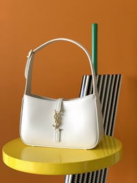 Image 3 of Y shoulder bags (many colors)