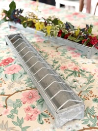 Image 1 of Mangeoire en zinc galvanisé