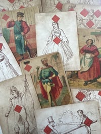 Image 10 of Jeu 52 de cartes très rares et anciennes, dite Jeanne Hachette ou Roi des Ribauds, 1860! 