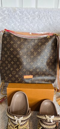 Image 4 of Classic Brown LuV Set