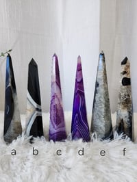 Image 3 of 7" Sardonyx Agate Crystal Towers | White | Purple 6 - Styles