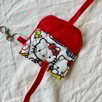 Image 3 of quilted airpod case