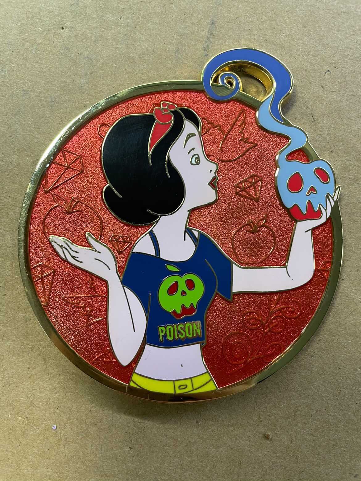 Snow White Pin