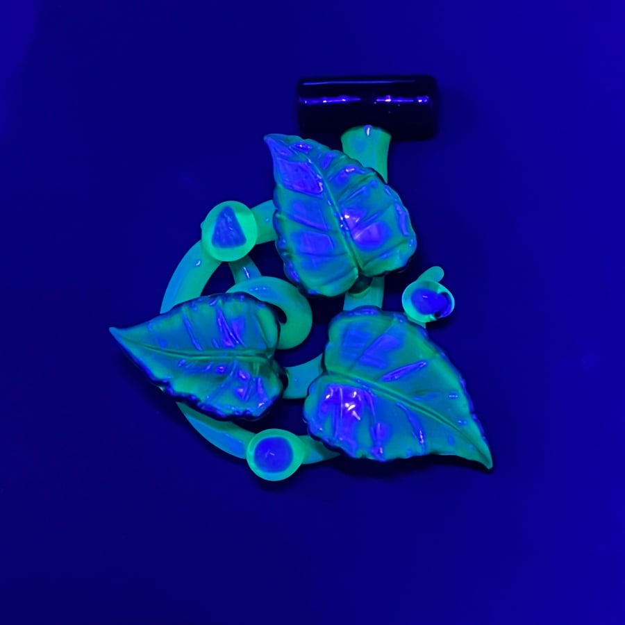 Image of Trifoliate Opal Leaf Pendant 