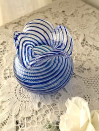 Image 5 of Vase en verre soufflé