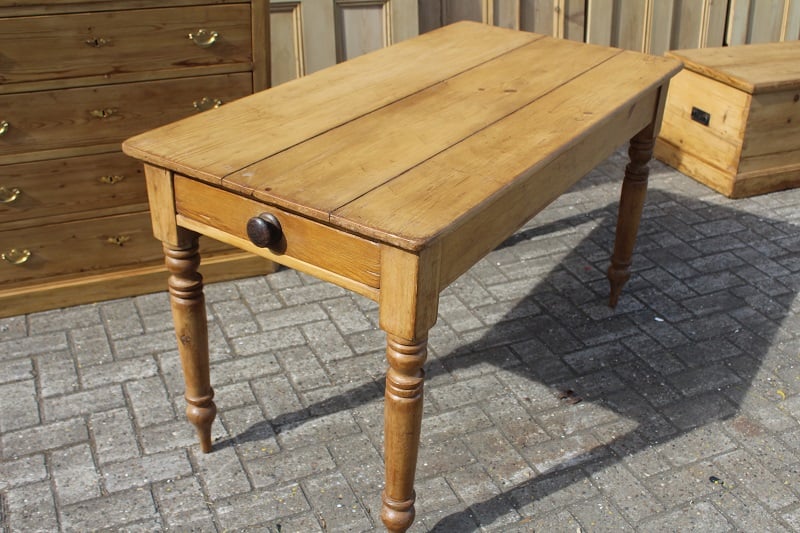 Image of VICTORIAN FARMHOUSE KITCHEN TABLE WITH TWO DRAWERS