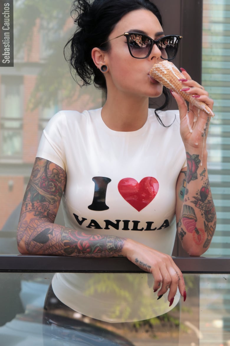 Image of latex T-shirt - I love Vanilla