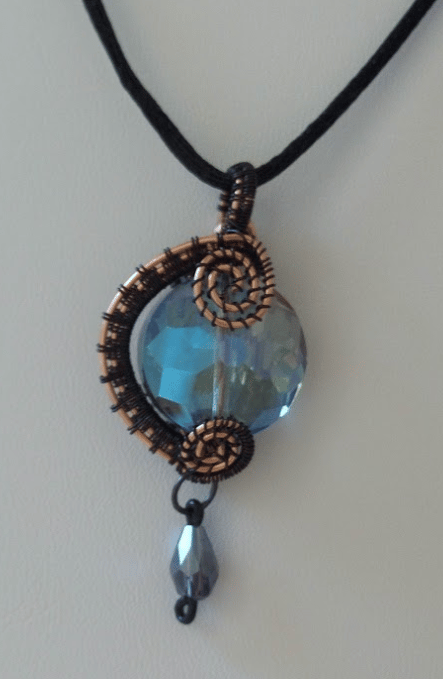 Image of Double-Sided Wire Necklace
