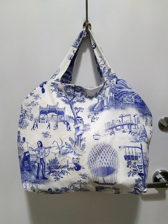 Image of Chinatown toile oversized tote