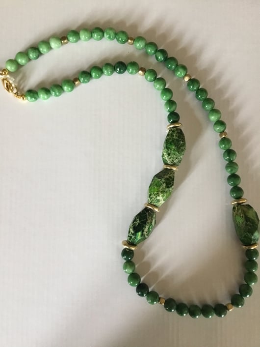 Jade and Malachite necklace | melindakdesigns