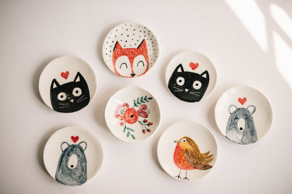 Image of Platito ilustrado decorativo, para colgar en la pared