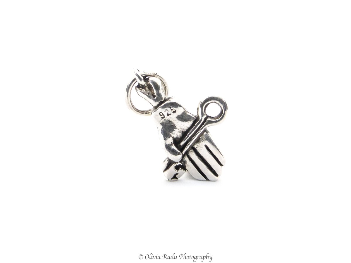 Loki's Hand