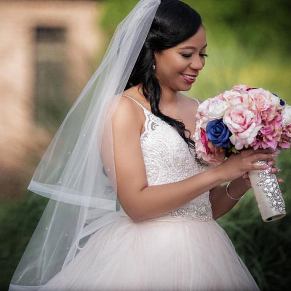 "Tonya" Bouquet Holder ( available in other colors)