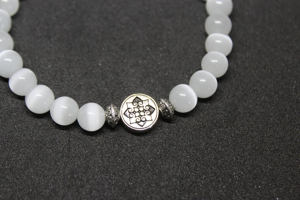 Image of "Infinity" Energy Jem Bracelet (White) - VII DOSE X KuvLi