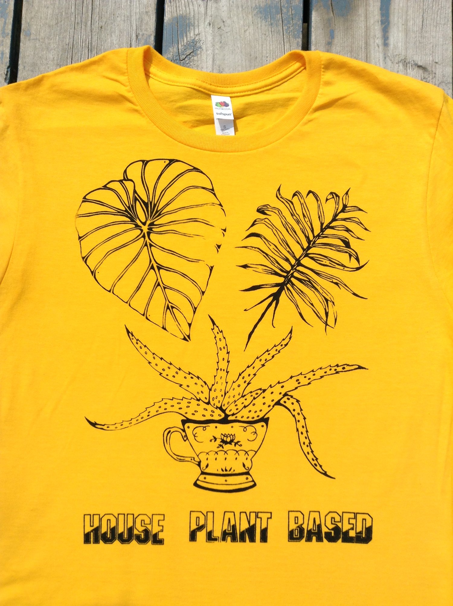 Image of HOUSE PLANT BASED T-shirt 