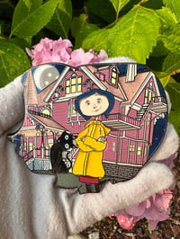  Coraline Silhouette In Hand Pin 
