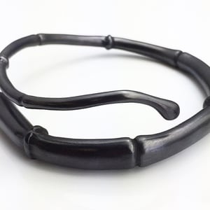 Image of Black Tendril Bangle Bracelet 04