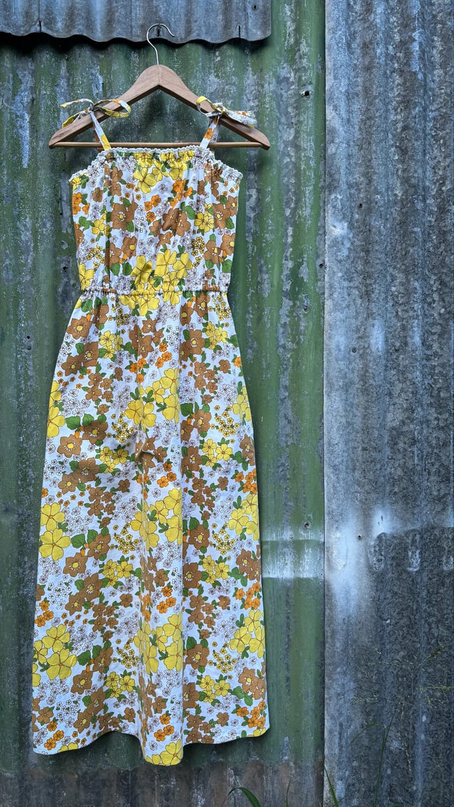 Classic 70's Floral - S