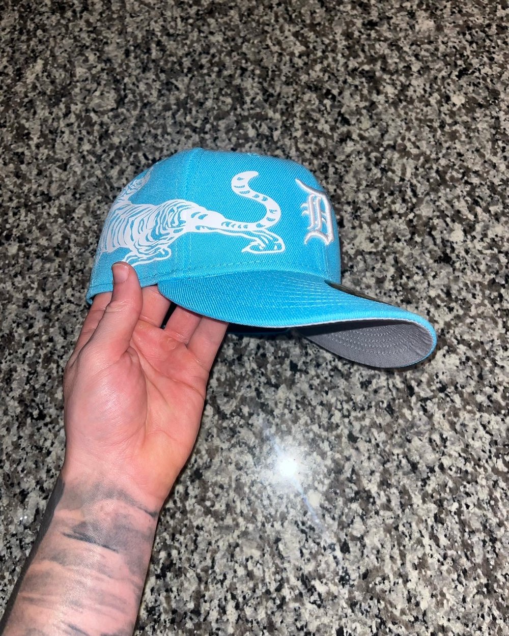 Image of  AQUA BLUE DETRIOT TIGERS CUSTOM FITTED CAP