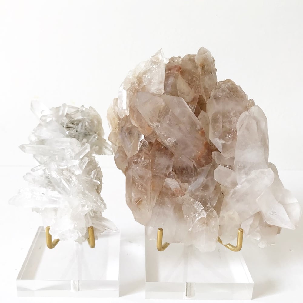 Image of Quartz no.263 + Lucite and Brass Stand Pairing