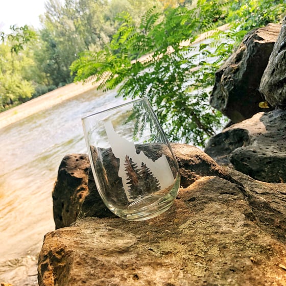 Image of Idaho Trees Stemless Wine Glass