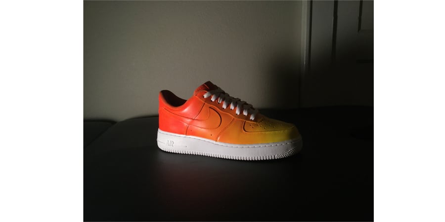 Image of two-tone gradient
