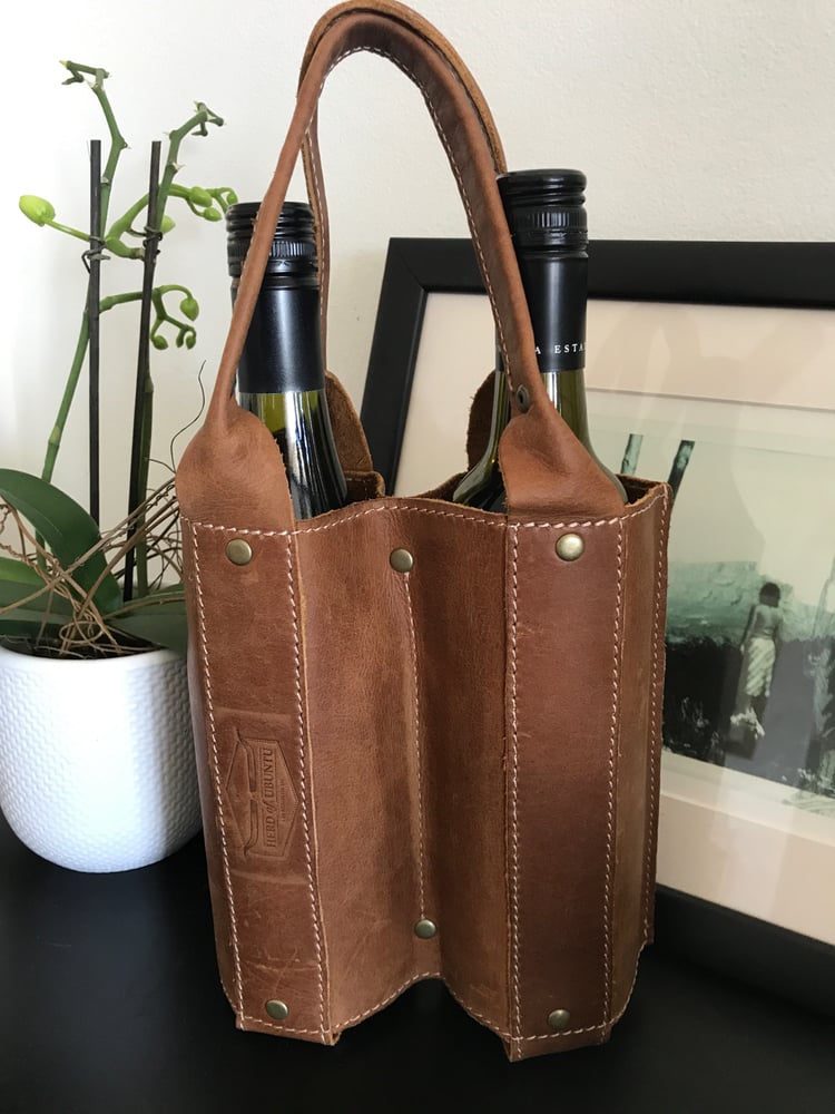 Image of ‘Stellenbosch’ Leather Wine Carrier