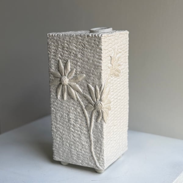 Image of Seagrass Flannel Flower box vase (4234)