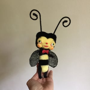 Image of Benny Bee 