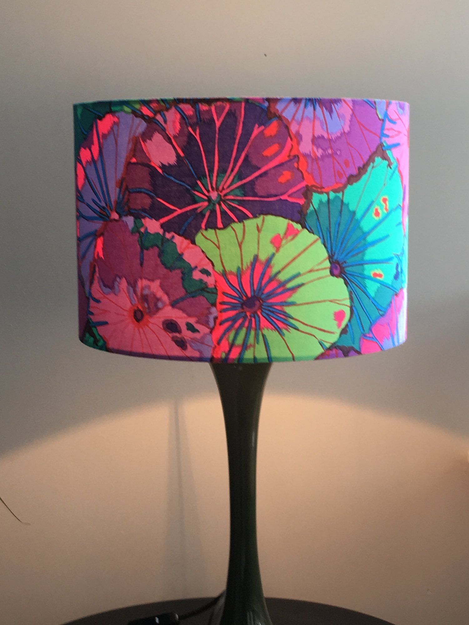 Image of Lotus Leaf Purple Shade 30cm 