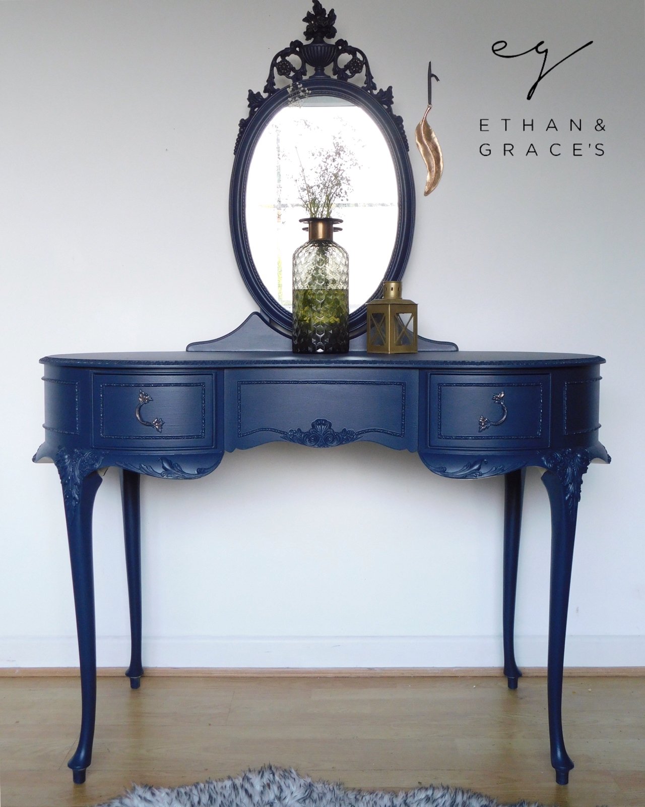 A elegant dark blue dressing table | Ethan and Grace's Designs & Property staging A elegant dark blue dressing table | Ethan and Grace's Designs & Property staging