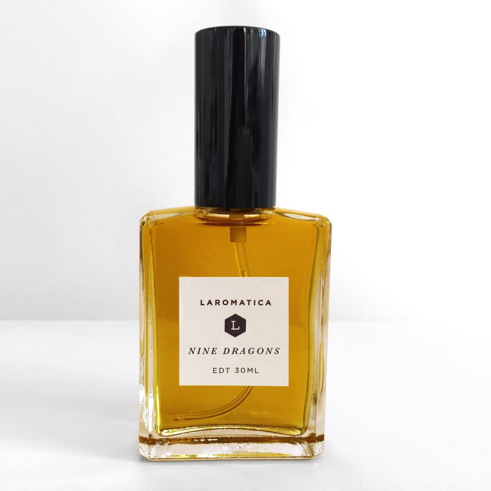 DAPPER FRAGRANCES, NAGER LE SOIR