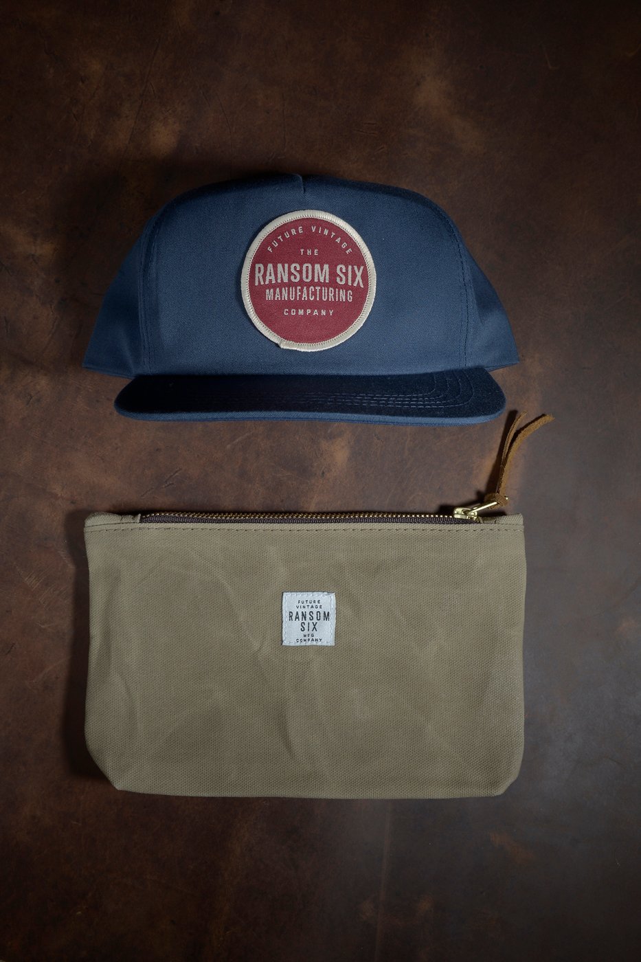 Image of Waxed Canvas Zipper Pouch - Olive 