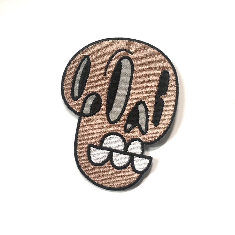 Image of 5 Tooth Skull Patch