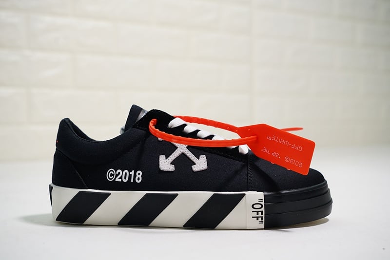 Image of OW c/o Virgil Abloh Vulc Low Top Black UA Best 