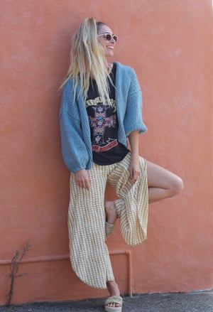 Image of Päradiso Hand Knitted Cropped Cardigan - Ocean Blue
