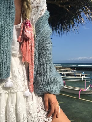 Image of Päradiso Hand Knitted Cropped Cardigan - Ocean Blue