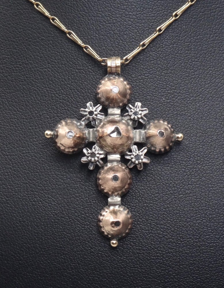 Image of Croix Maintenon en or argent diamants taille rose bijou Provençal XIXème siècle