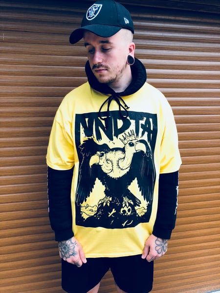 Image of VULTURE TEE (YELLOW)
