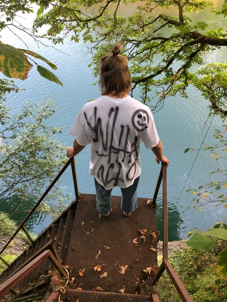 Image of Unthanto Spray Paint Tee White (Large)