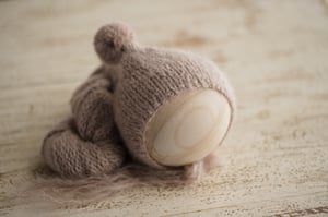 Image of Pixie Pom Pom Brushed Alpaca Bonnet