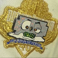 Image 2 of THE CHRONIC RAZOR