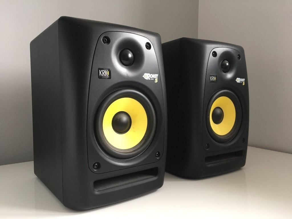 rokit speakers pair
