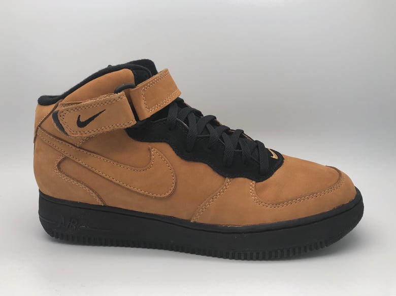Image of NIKE AIR FORCE 1 MID SC “FLAX/BLACK”