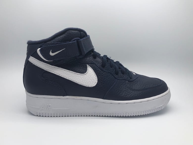 Image of NIKE AIR FORCE 1 MID “MIDNIGHT NAVY/WHITE”