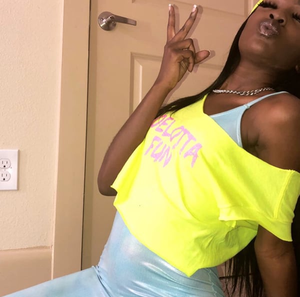 Image of HOELOTTA FUN TEE